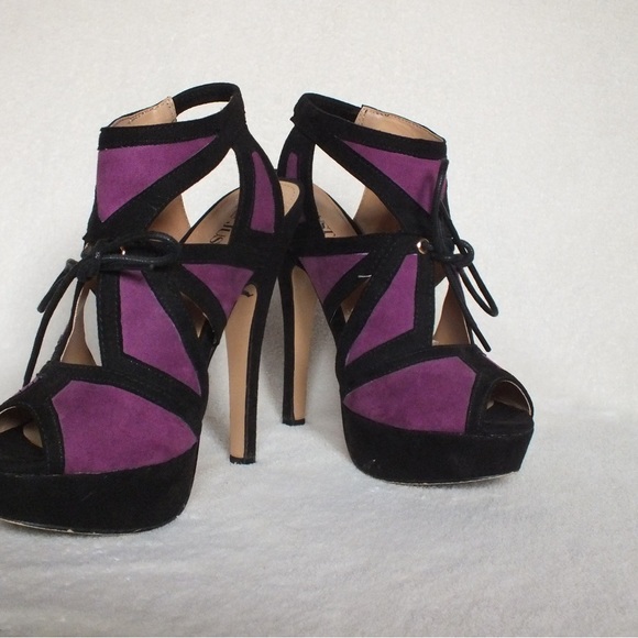 Pretty in Pink Sandal - Picture 1 of 2